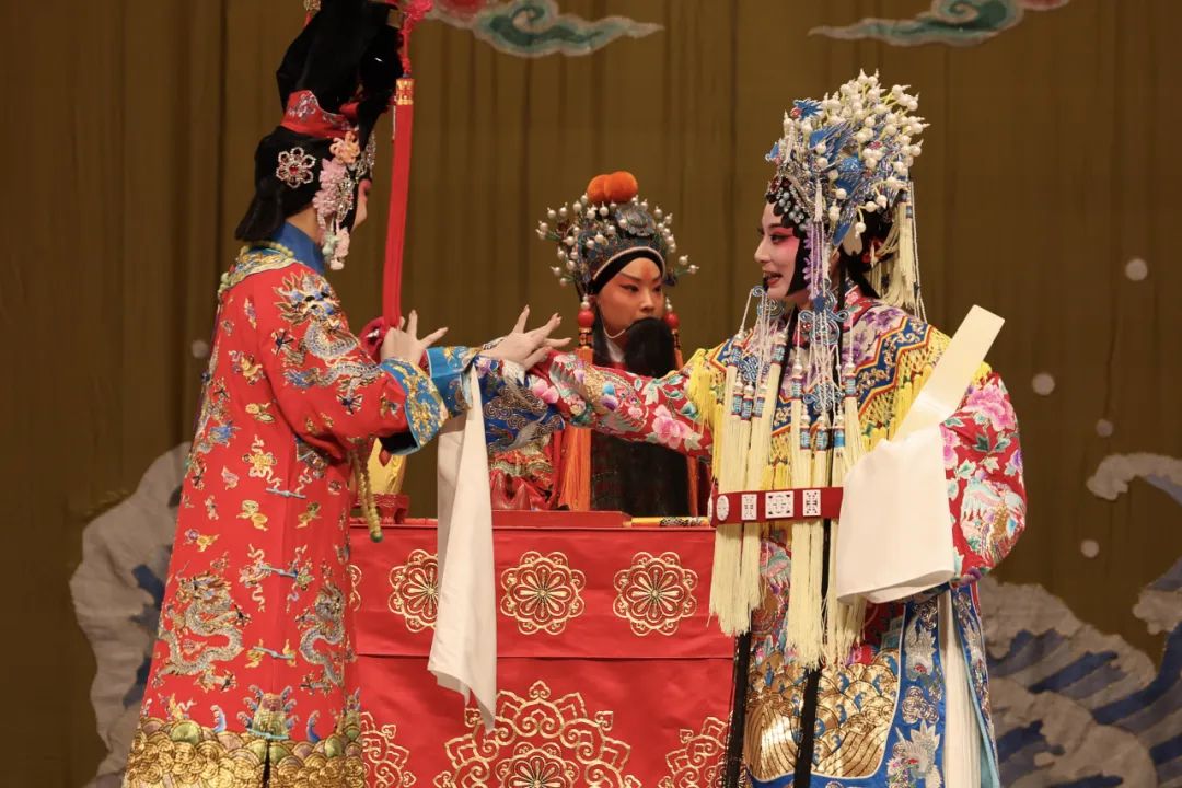 新28圈新征程丨王珮瑜《红鬃烈马》六月奔赴最热烈的城市 成都大剧院开启京剧艺术周