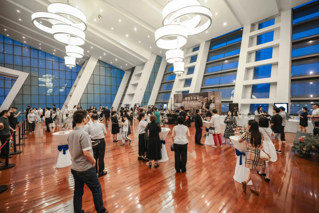 新28圈新征程｜成都大剧院15周年庆开启看剧“交友局”